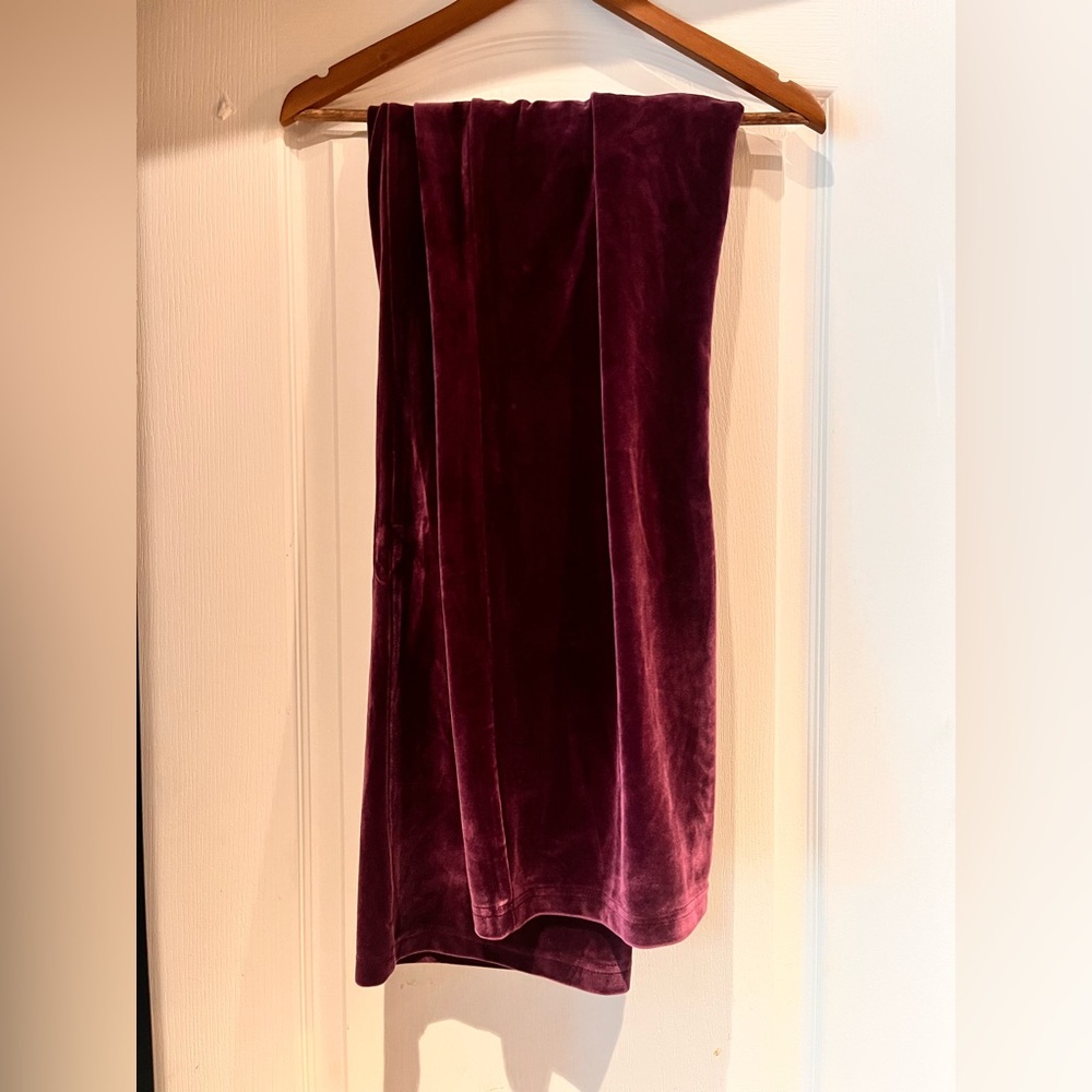 Velour Lounge Set - Picture 2 of 2